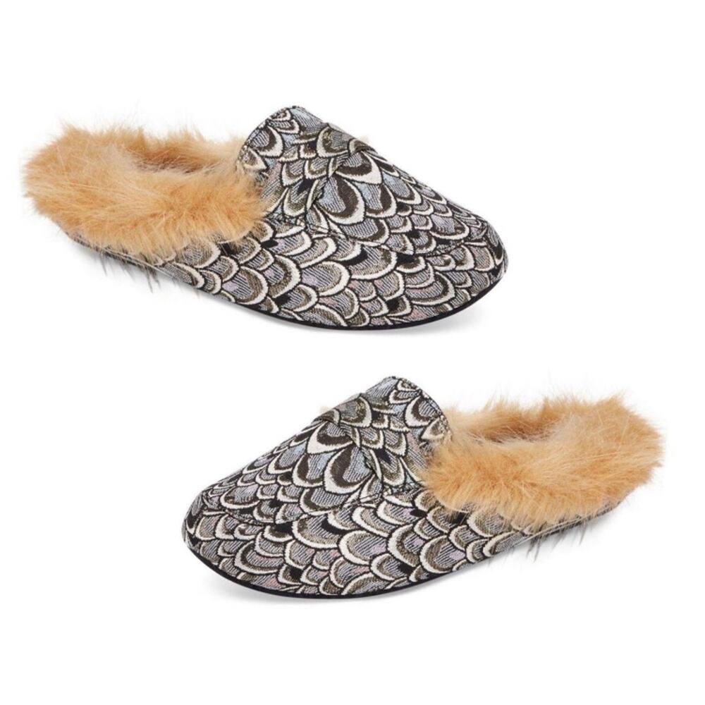 INC Mule Slippers Faux Fur Silver Jacquard Print Small Size 5/6 - Picture 2 of 5